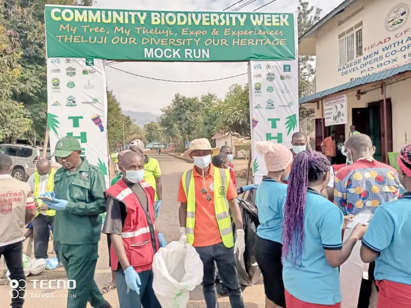 Participants at the start of a Community Biodiversity Week mock run